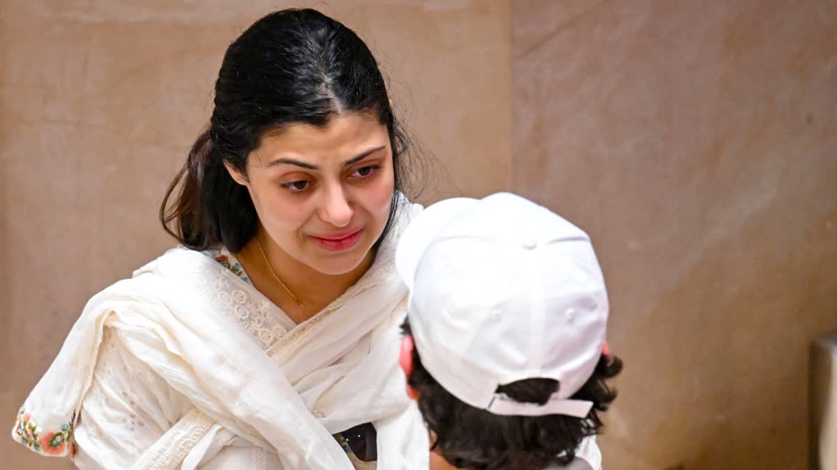 Zanai Bhosle recalls late Asha Bhosle's lesson Life must go on