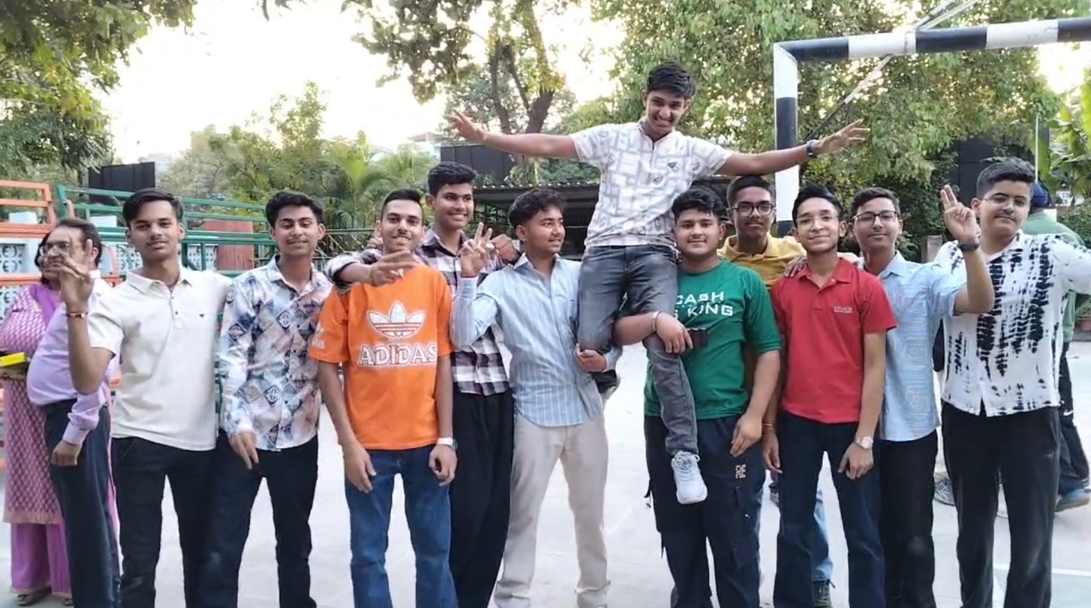 CBSE Results 2026: Odisha Girl Teenaa, Amritsar Boy Mudit Score Perfect 500/500 Marks In Class 10 Exams