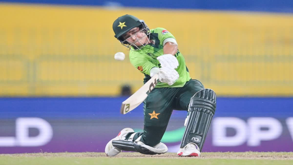 fastest fifty in womens t20i pakistans fatima sana breaks richa ghosh fastest fifty record