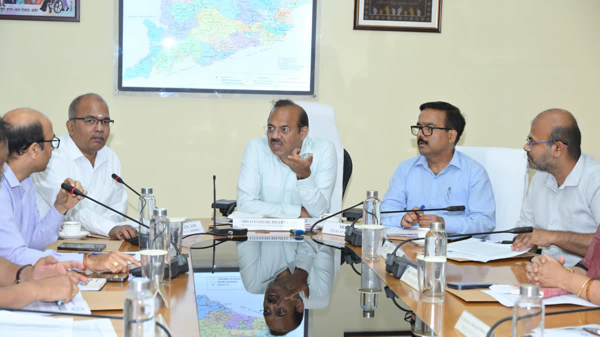 ଓଡ଼ିଶାରେ ଏସଆଇଆର ପ୍ରକ୍ରିୟାର ସମୀକ୍ଷା କଲେ ଭାରତର ବରିଷ୍ଠ ଉପ ନିର୍ବାଚନ ଆୟୁକ୍ତ ଜ୍ଞାନେଶ ଭାରତୀ India's top election official Jnanesh Bharti reviews SIR process in Odisha