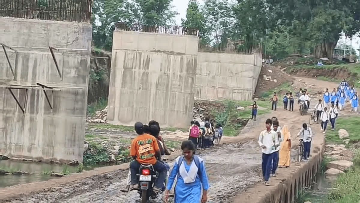 GHORDCHHATRA RIVER BRIDGE