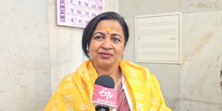 Actress Radhika Visited Shiridi Temple