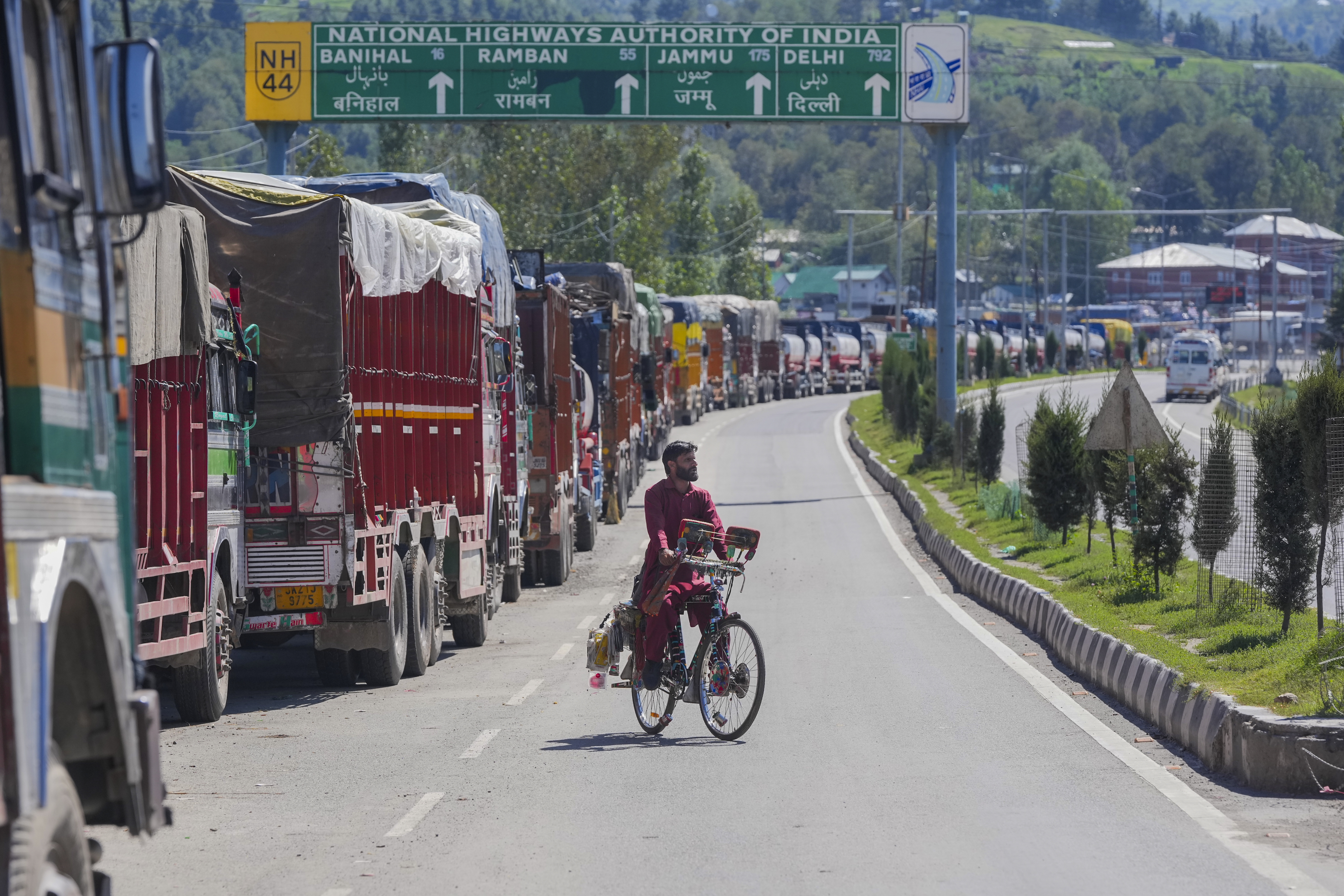 Stranded trucks on the blocked Jammu-Srinagar highway