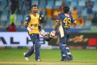 இலங்கை அணி வீரர்களின் ஆட்டம்