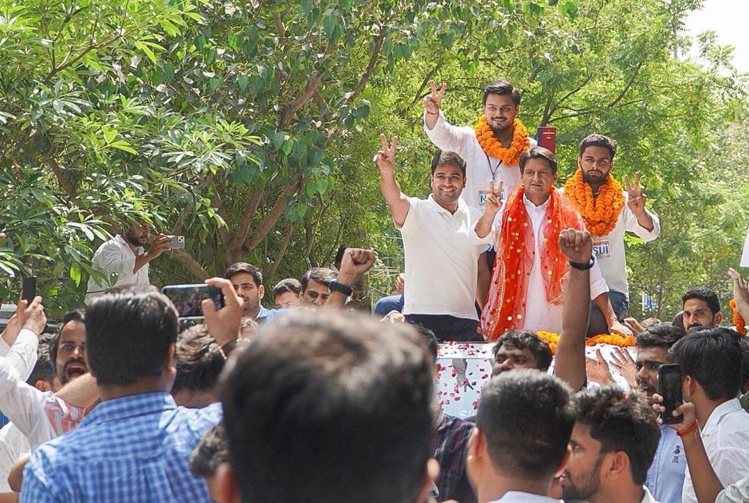 DUSU चुनाव 2025: प्रचार के आखिरी दिन छात्र संगठनों ने झोंकी पूरी ताकत