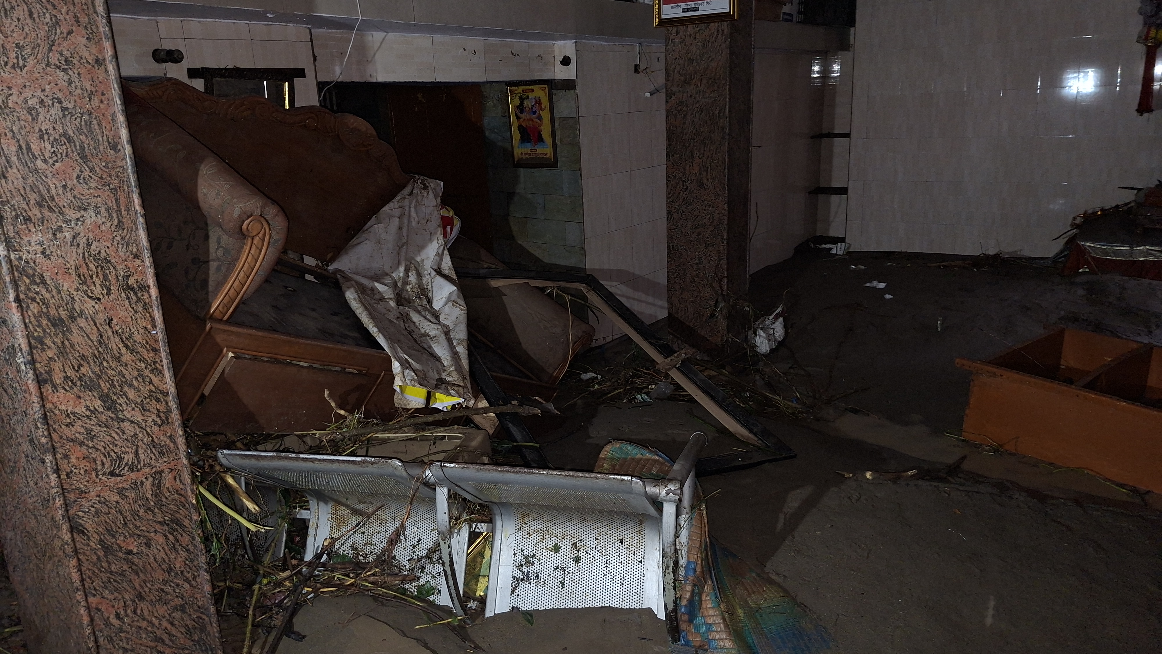 Damage to Tapkeshwar temple