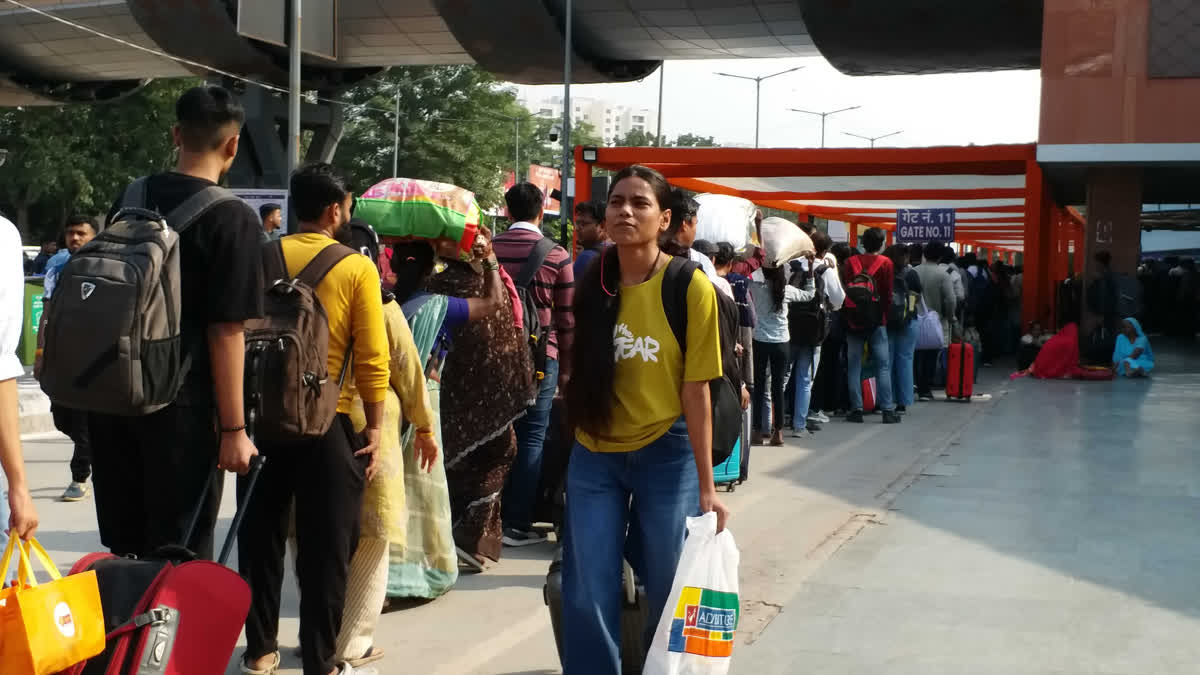 Diwali And Chhath Travel Chaos: Northern Railway GM Unveils Solutions To Train Ticket Shortage Diwali And Chhath Travel Chaos: Northern Railway GM Unveils Solutions To Train Ticket Shortage