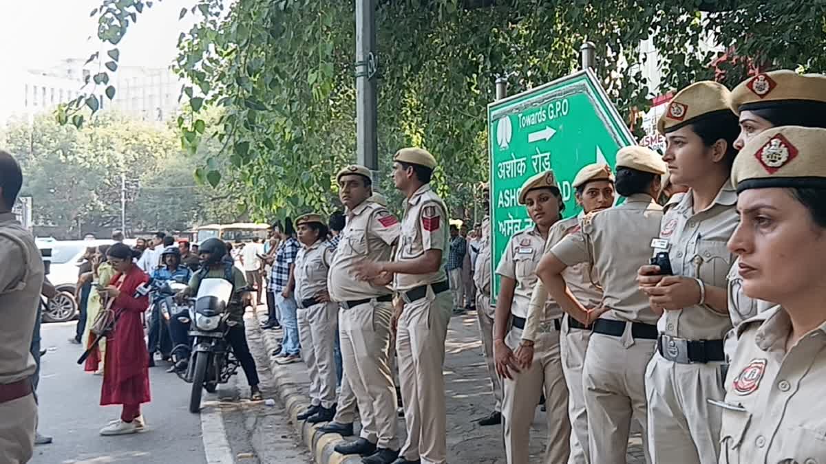 "लहरा दो तिरंगा" पर रोक: 21 रास्तों पर ट्रैफिक डायवर्जन