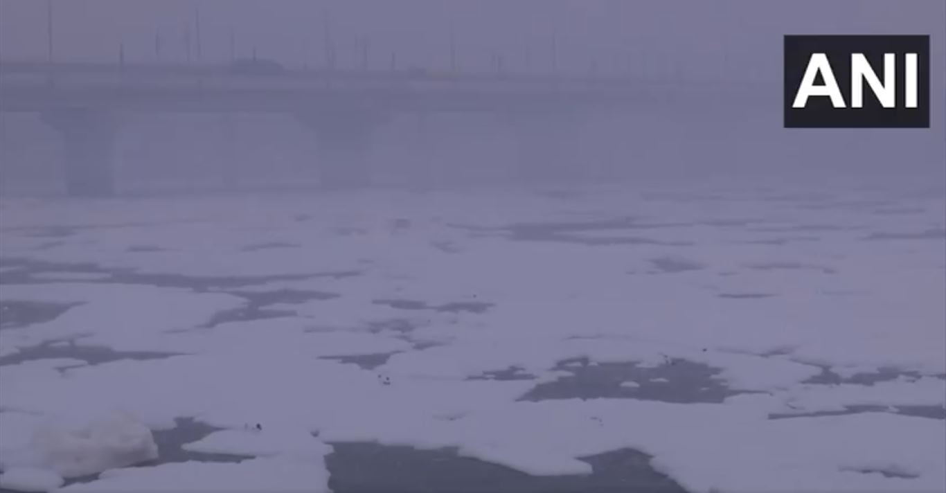 AQI लेवल खतरनाक स्तर पर
