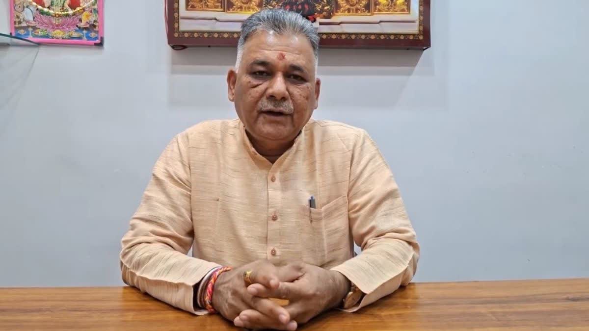 बैकफुट पर आए इंदर सिंह परमार, राजा राममोहन राय को अंग्रेजों का दलाल ...