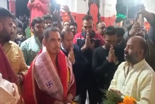 ROBERT VADRA RELIGIOUS TOUR MP