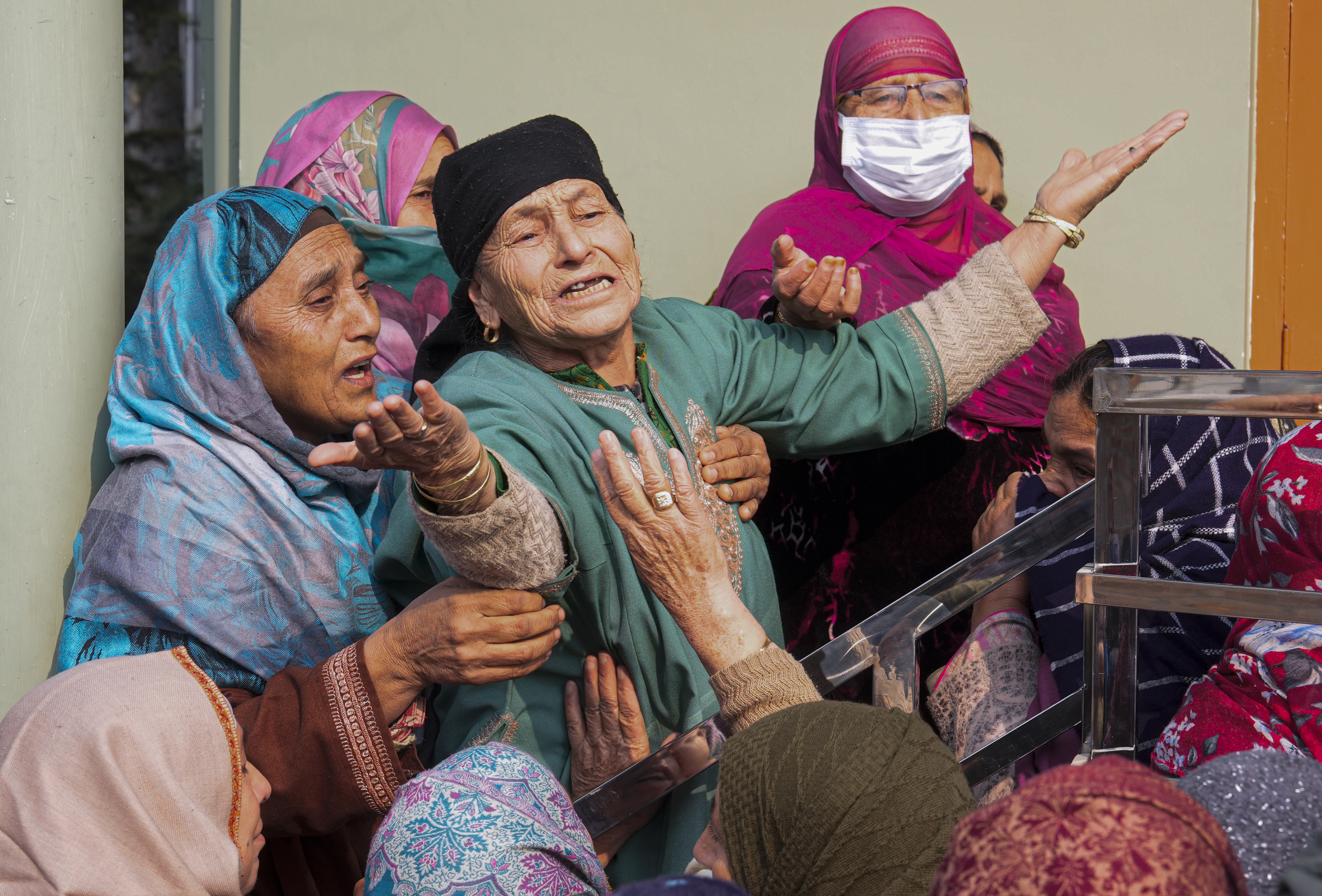 'Soorue Makleo': Nowgam Blast Happened Minutes From My Home. Here Is What I Witnessed That Night