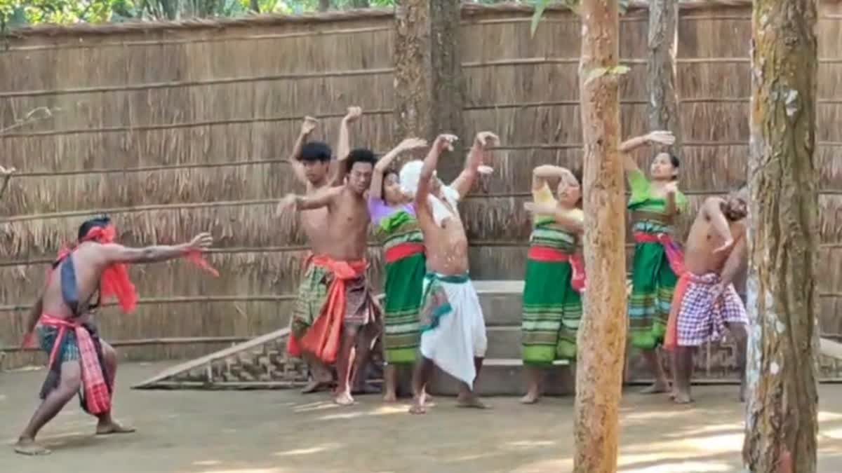 BADUNGDUPPA KALA KENDRA Under The Sal Tree