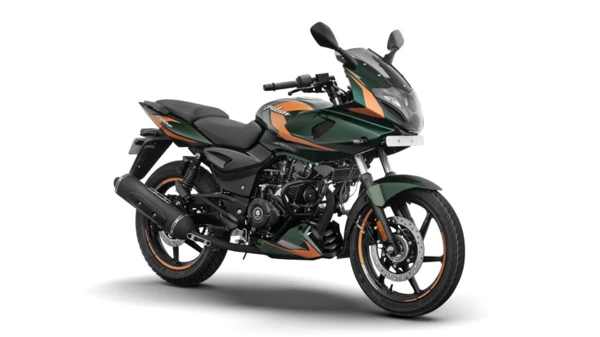 धांसू लुक में लौटी Bajaj Pulsar 220F: नए रंग और डुअल ABS के साथ ₹1.28 लाख में लॉन्च