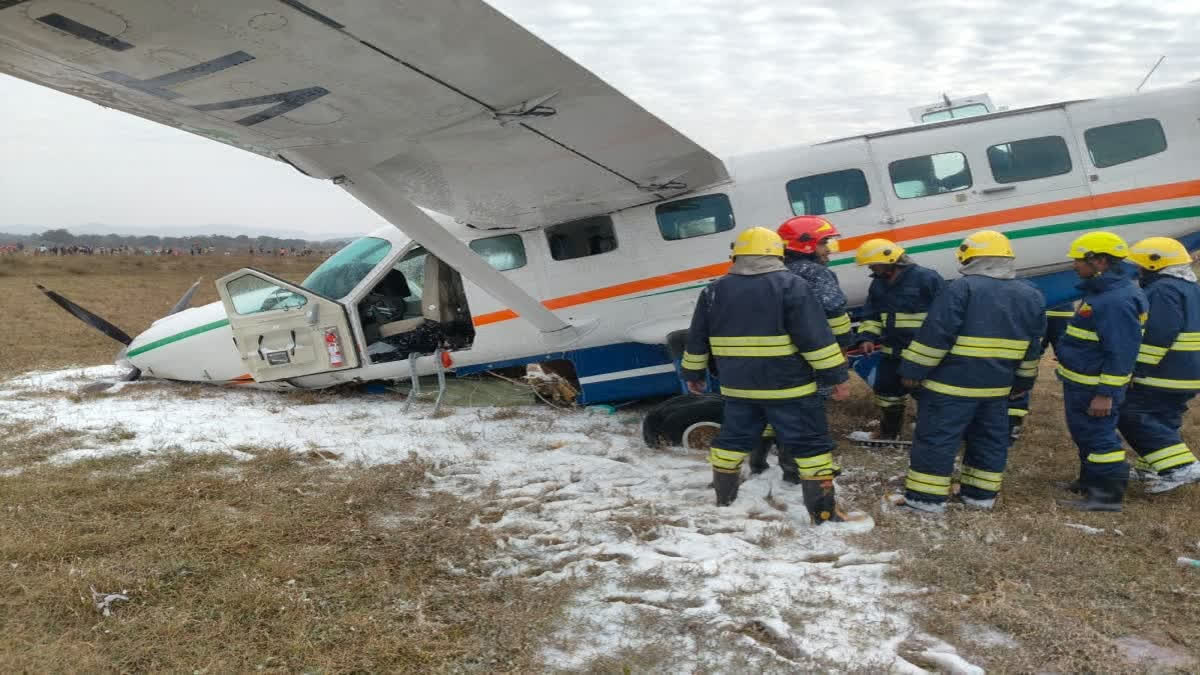 One of the six passengers injured in the crash of an Air India One aircraft in Rourkela succumbed at a private hospital here on Saturday.