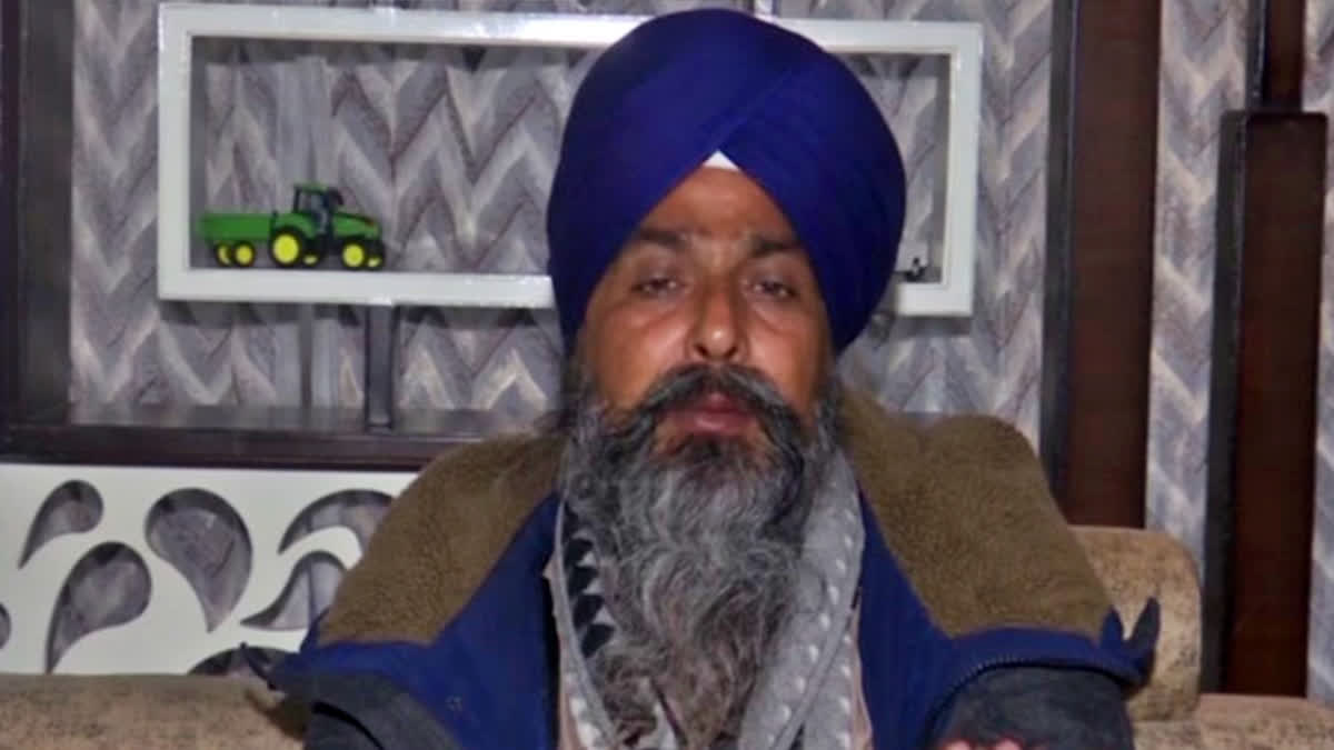 Farmer leader Pandher asks Centre to bring ordinance to give legal guarantee for MSP The General Secretary of Punjab Kisan Mazdoor Sangharsh Committee, Sarwan Singh Pandher on Saturday demanded for an ordinance on giving legal guarantee to MSP on crops.