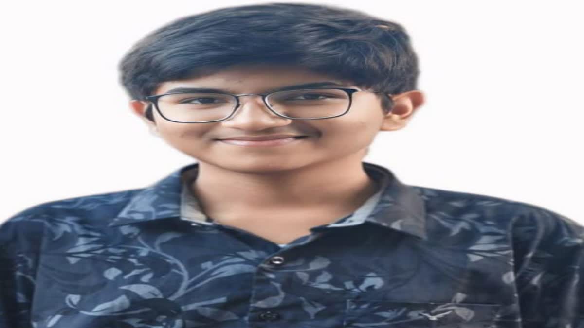 Jee mains Topper Mohit From YSR District