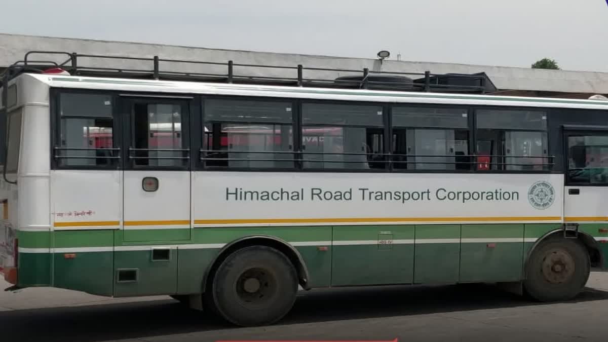 एचआरटीसी कंडक्टर को मारा थप्पड़