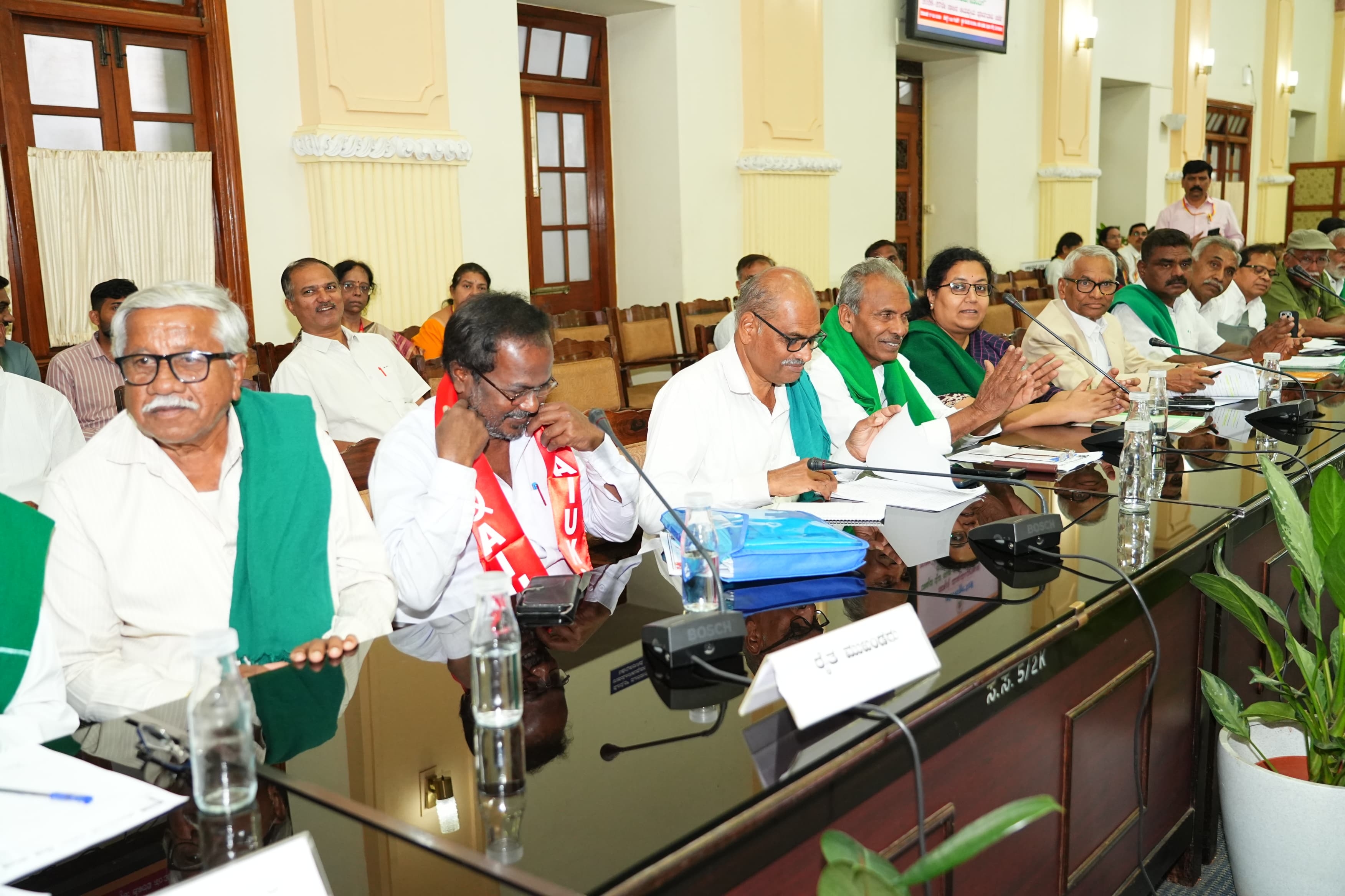 CM MEETING WITH FARMERS