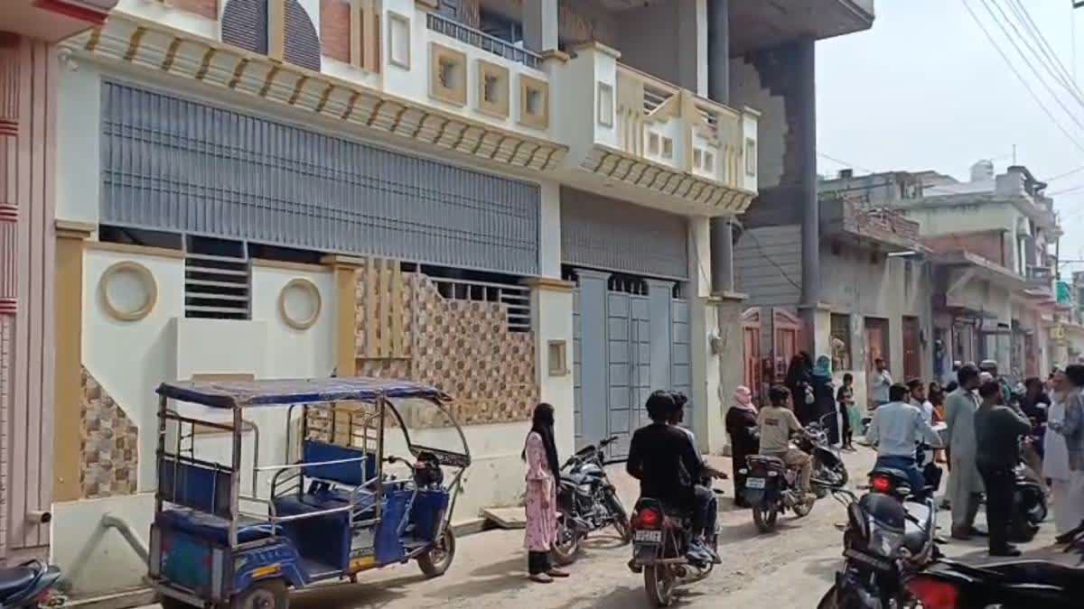 The residence of the accused in Mankamau village under the Qutub Sher police station area in Saharanpur .