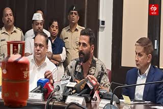 Akshay Kumar