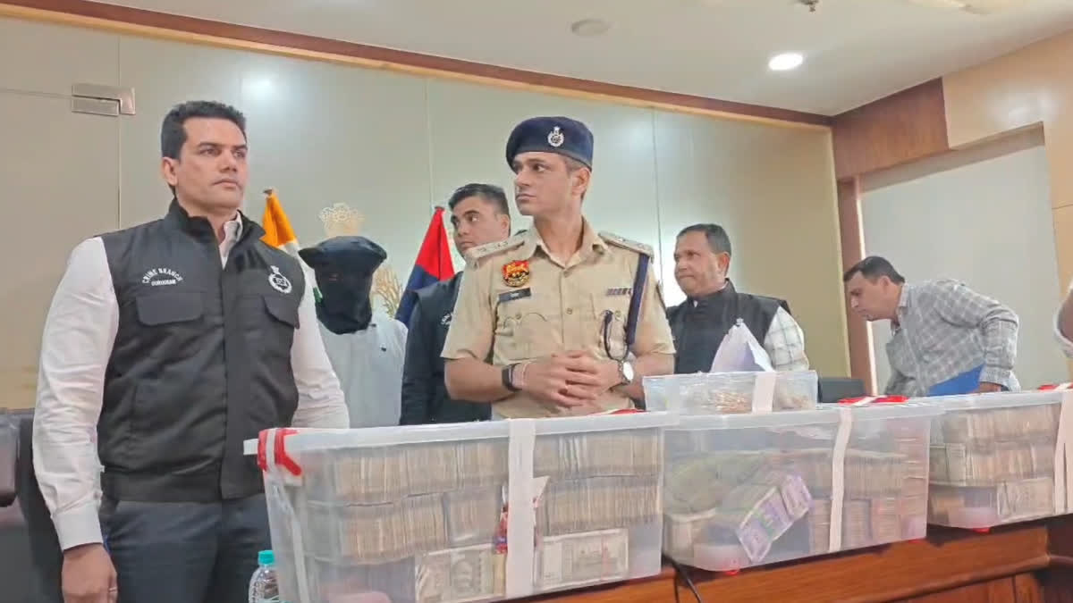 The gang posed as labourers, showed real coins to gain trust, then sold fake gold. Even Bollywood actor Aditya Pancholi was duped.