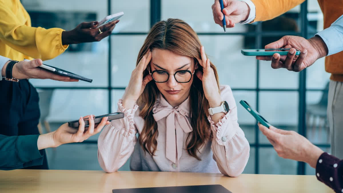 From Doomscrolling To Discipline: The Rise Of Intentional Unplugging Against Digital Fatigue