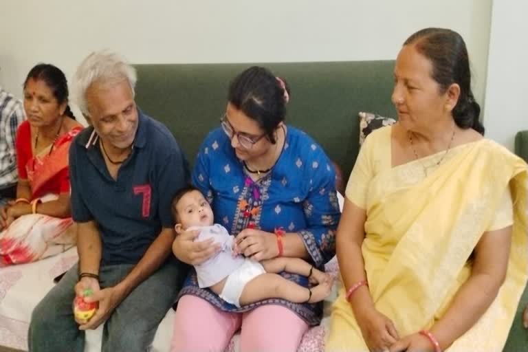 खतरनाक SMA की चपेट में 5 माह की काशी, 15 करोड़ के इंजेक्शन से बचेगी जिंदगी