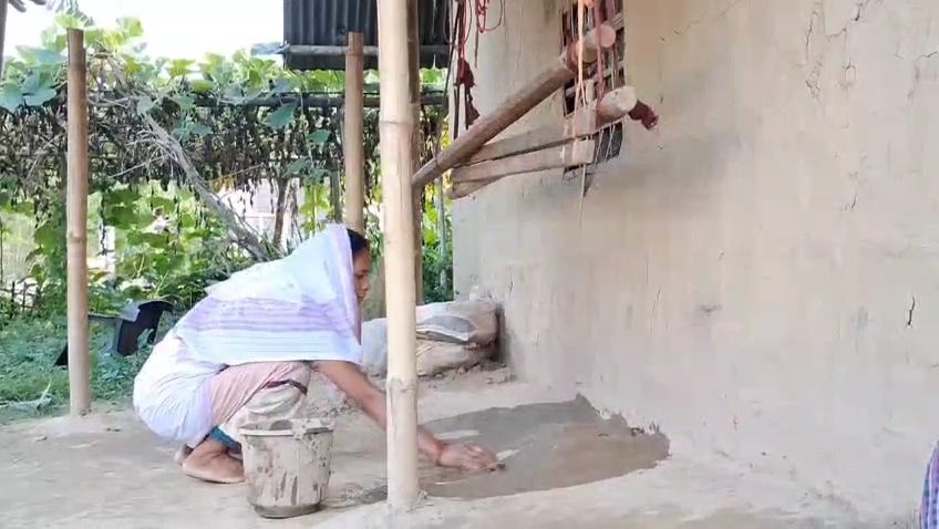 Weavers are celebrating the Taat Bihu in Khuwang