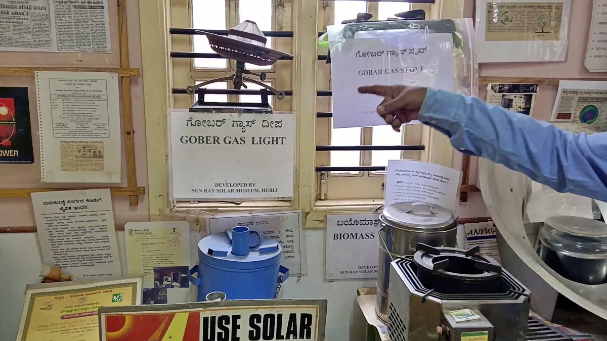 Shivashimpager prepares meals using only sunlight as fuel.