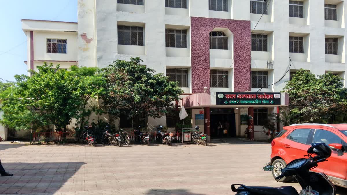 लातेहार में डॉक्टर्स की कमी से ग्रामीण स्वास्थ्य व्यवस्था प्रभावित, 33  डॉक्टर्स के भरोसे चल रहे हैं सभी सरकारी अस्पताल