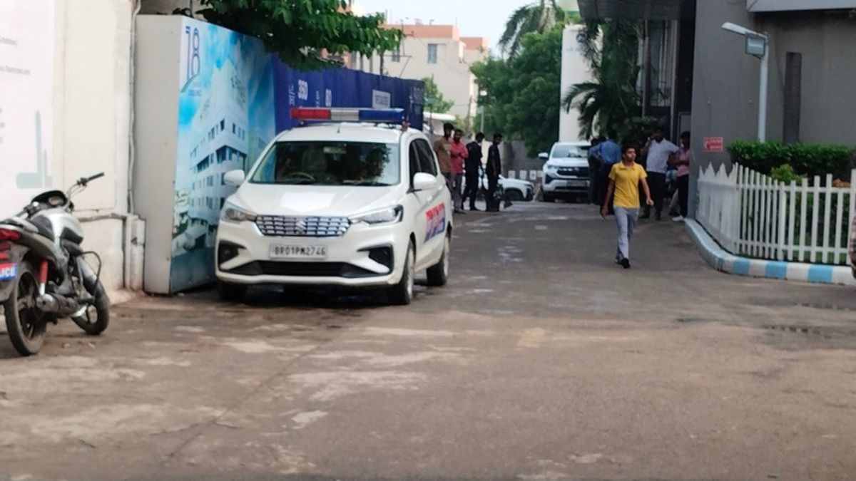 घटनास्थल पहुंची पुलिस