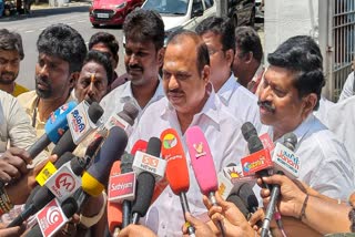 டிஜிபியிடம் அதிமுக நிர்வாகிகள் புகார்