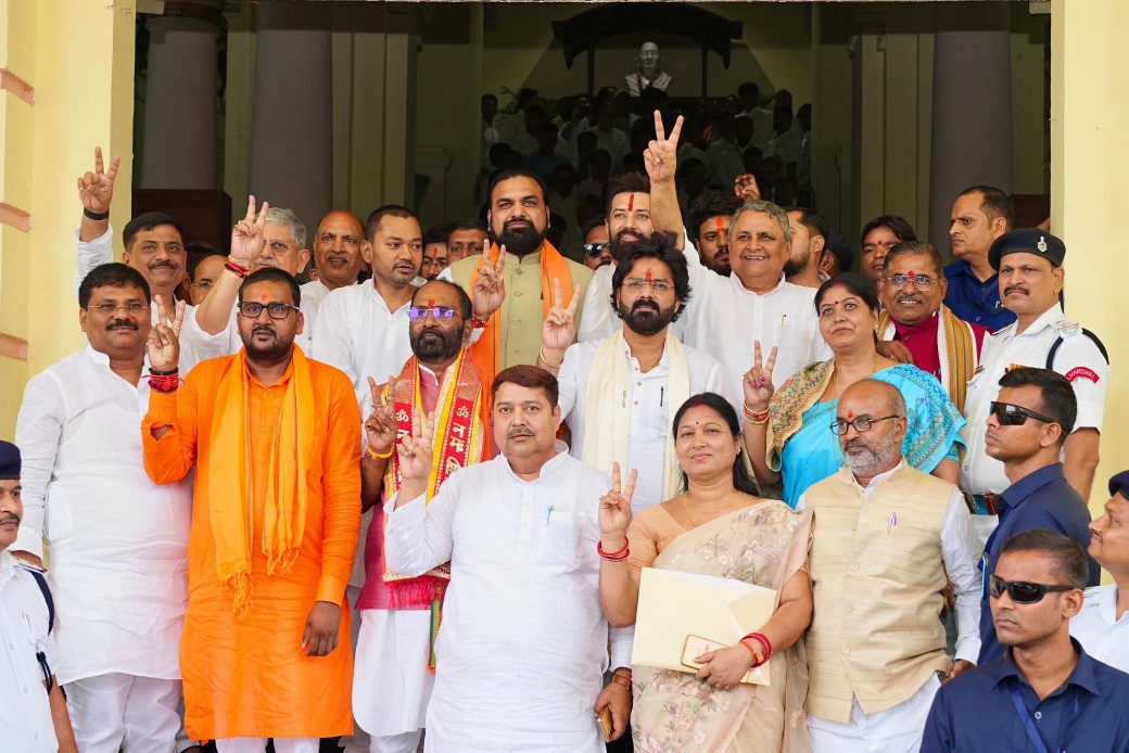 एमएलसी चुनाव में विजय के बाद सम्राट चौधरी और पवन सिंह