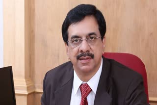 INDEPENDENCE DAY  MALA INTERNATIONAL SCHOOL  DR RAJU DAVIS  CONTROVERSIAL REMARK ON STUDENTS