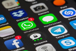 FRANCE SOCIAL MEDIA BAN UNDER 15