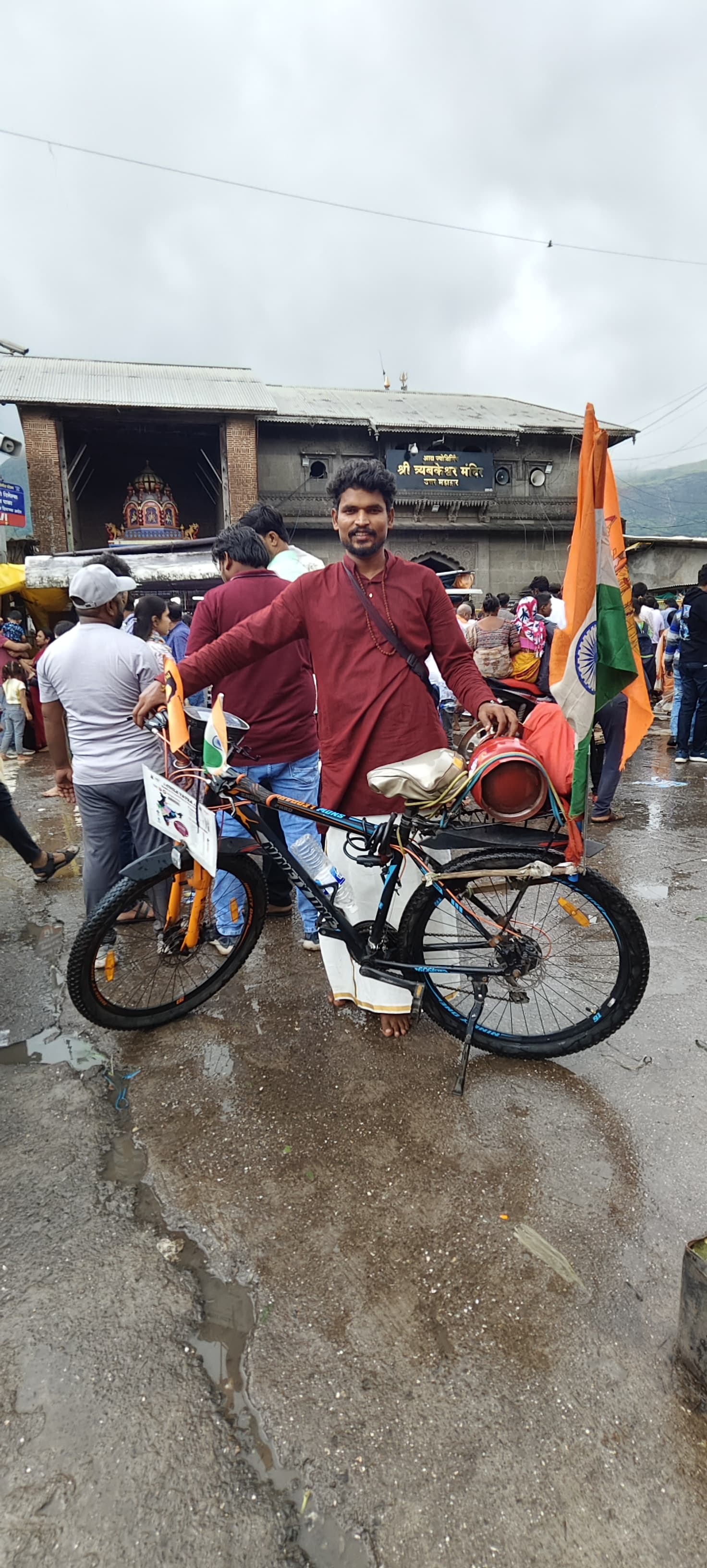 भोलेनाथ की कृपा और मित्रों के सहयोग को बताया ऊर्जा स्रोत