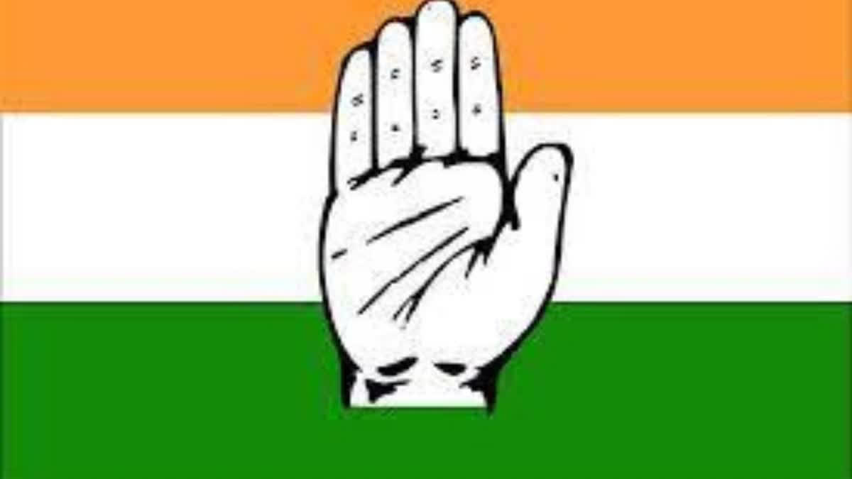 Cong Expels Digital Media Convenor Sarin Who Questioned Party Choice for Palakkad Bypoll Congress expels Dr P Sarin for protesting candidate selection for Palakkad bypoll, as he announces support for the Left Democratic Front and criticises party leadership.