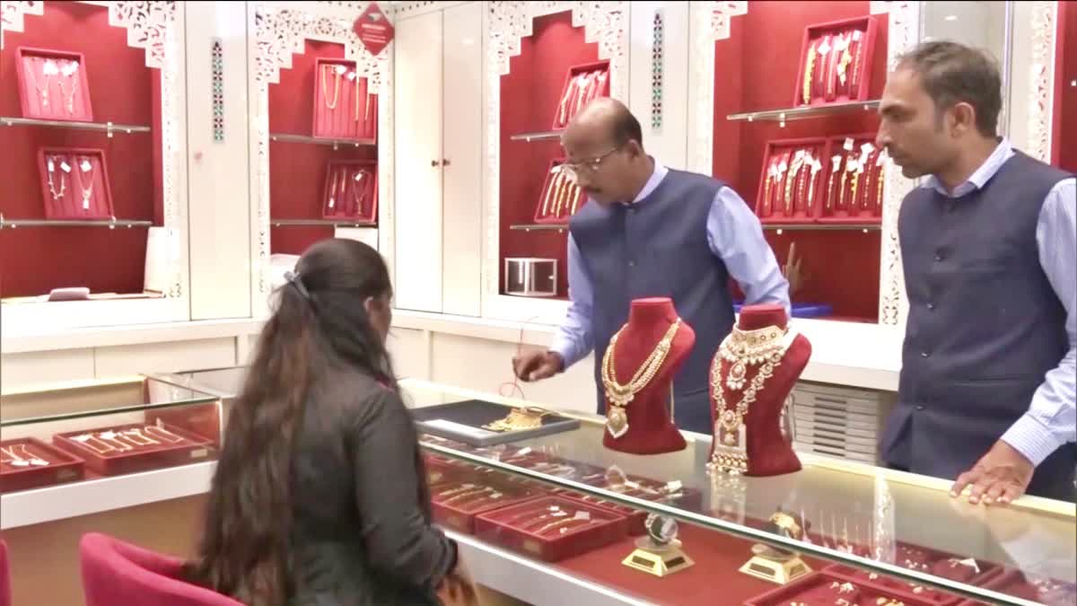 Jewellery Disputes in Family