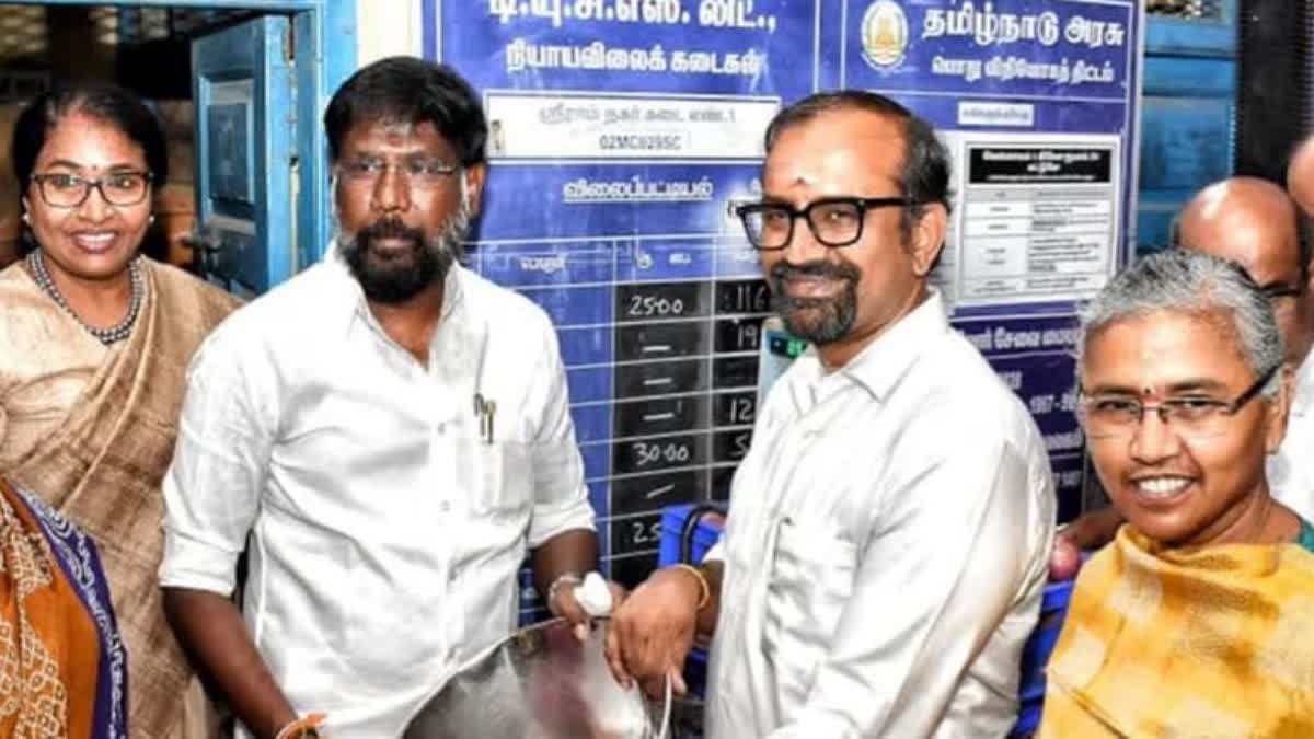 Photo: ETV Bharat TN Government Sells Fine Rice at 30 Rupees Across 250 Outlets