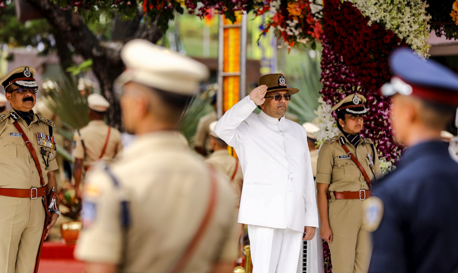 prepare-for-new-internal-security-challenges-stay-away-from-publicity-amit-shah-to-ips-probationers