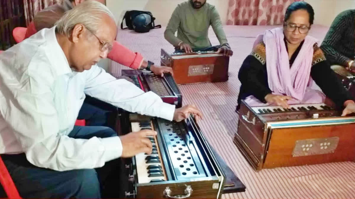 Lucknow’s Elderly Find New Life Learning Music At Uttar Pradesh' Bhatkhande University