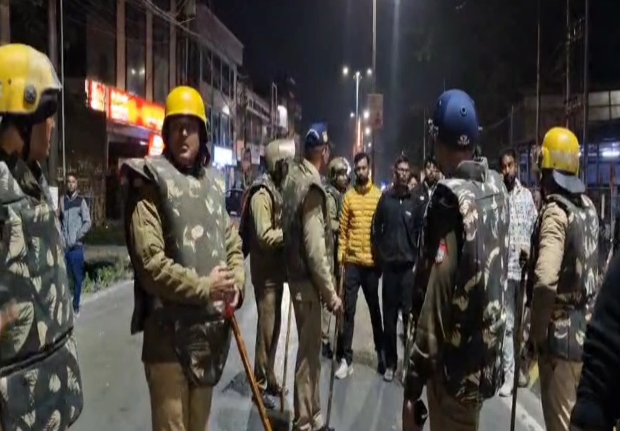 Haldwani police lathicharge