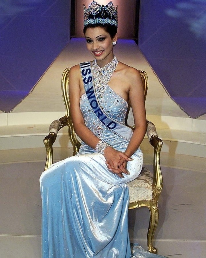 Tall and Glamorous: Meet the Tallest Bollywood Actress Who Steals the Show