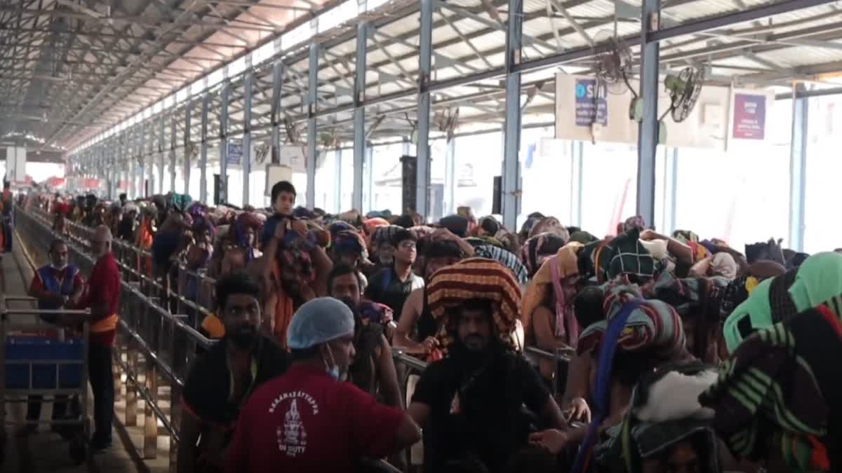 ஒரே மாதத்தில் சபரிமலையில் 26 லட்சம் பேர் தரிசனம்