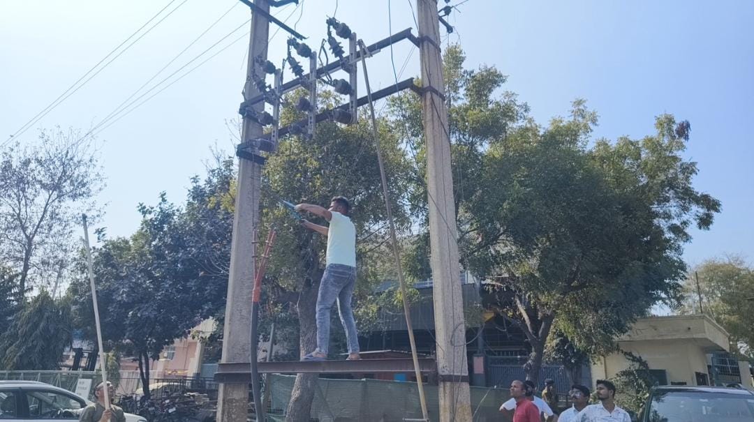 Cutting off the factory's power connection