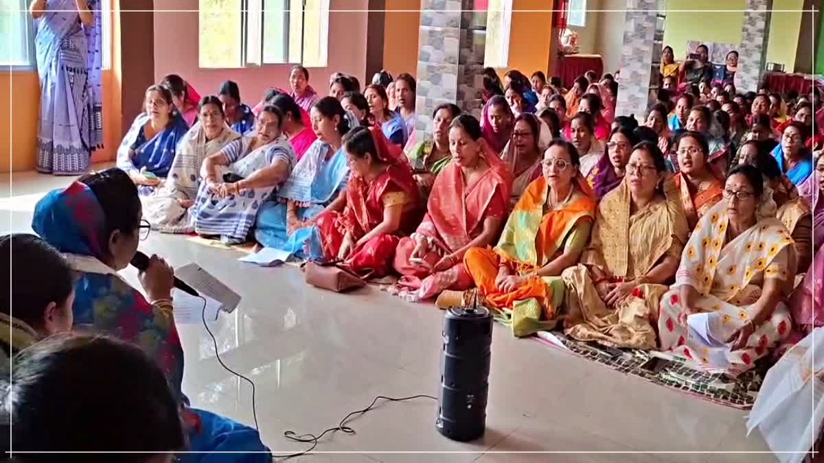 Women preparation for set Assam Book Of Records through biya naam