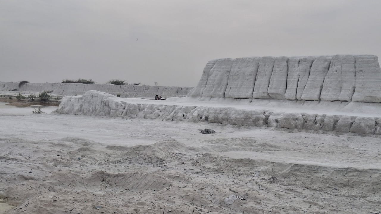 MINI SWITZERLAND IN AJMER SNOW YARD KISHANGARH RAJASTAHN TOURISM SPOT BADSHAH TIGER SHROFF SONAKSHI SINHA