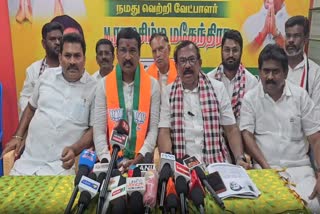 பாஜக வேட்பாளருடன் மாஃபா பாண்டியராஜன் செய்தியாளர் சந்திப்பு