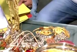 Diamond Jewelry Worth Crores Vanishes